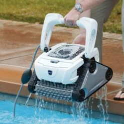 Polaris - P825 Robotic Pool Cleaner -Pure Pools Store P825 Robotic Pool Cleaner 16