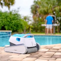 Dolphin - Proteus DX4 Robotic Pool Cleaner With PowerStream Technology -Pure Pools Store Proteus DX4 Robotic Pool Cleaner with PowerStream Technology 17